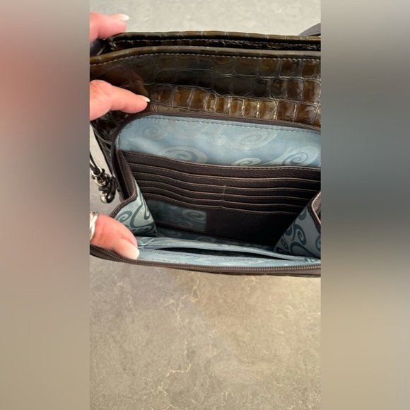 Brighton brown patent leather alligator embossed handbag. - Picture 8 of 8